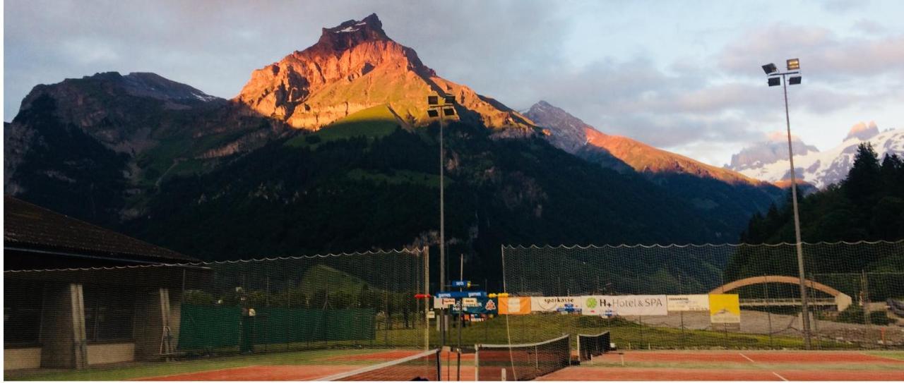 Hotel Hahnenblick เอนเกลเบิร์ก ภายนอก รูปภาพ